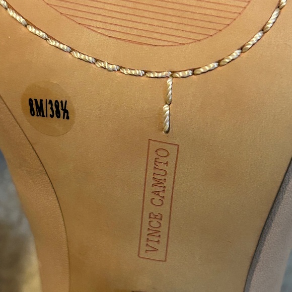 Vince Camuto heels - Picture 5 of 7